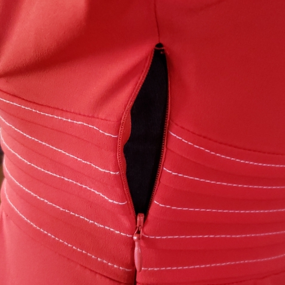 Dress - Picture 7 of 8